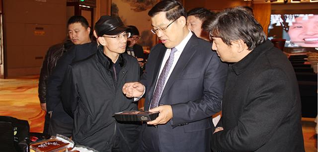 北京资源集团董事长刘钧贻出席“湘品进京”座谈会，资源特色湘品亮相获好评