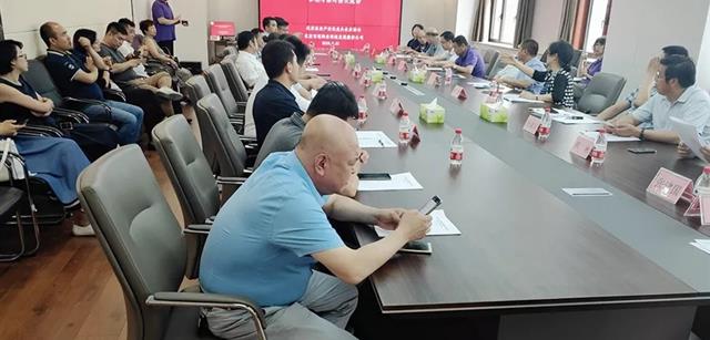 刘钧贻受邀出席京津冀农业产业化龙头企业座谈会